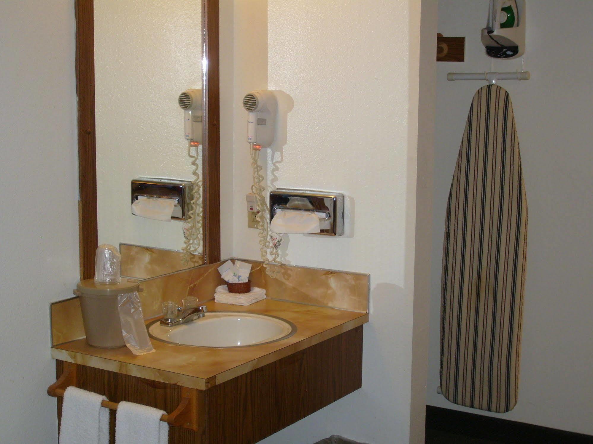 Shanico Inn Лебанон Экстерьер фото